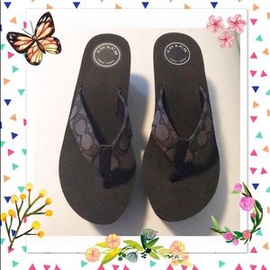 🔥🏝COACH sandals just in time spring/summer..